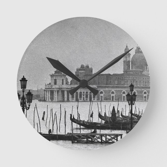 Schwarz-weißer Canal Venedig Italien Reisen Runde Wanduhr (Vorderseite)