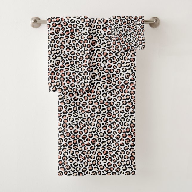 Schwarz-weißer Leopardendruck in Rosa   Badhandtuch Set (Insitu)