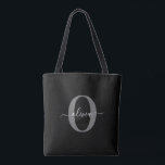 Schwarz-weißer Name für Monogramm-Skript Tasche<br><div class="desc">Dieses elegante Monogramm und das stilvolle Script-Namensdesign können als Geschenk für Geburtstag, Hochzeit, Brautparty, Jubiläum, Muttertag oder jeden Anlass gegeben werden. Es kann mit dem Namen und dem Namen der Person personalisiert werden. Sie können den Schriftart, die Farbe des Schriftartes, die Größe des Schriftartes und die Hintergrundfarbe mit dem Design-Tool...</div>