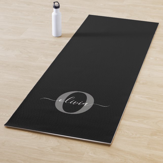 Schwarz-weißer Name für Monogramm-Skript Yogamatte (Beispiel)