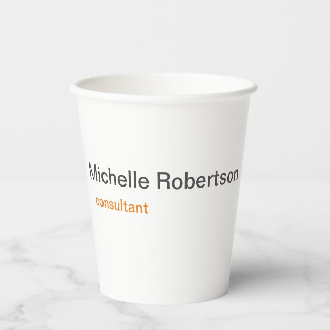 Schwarz-weißer Schlichter Minimalistischer Name hi Pappbecher (Vorderseite)