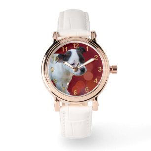 Schwarz-weißer Staffordshire Bull Terrier Welpe, Armbanduhr