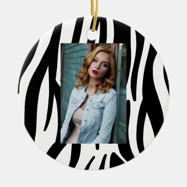 Schwarz-weißer Zebradruck in mädchenhaftem Stil Keramik Ornament (Vorne)