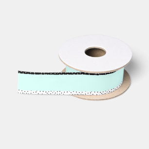 Schwarz-weißes aquamarines satinband