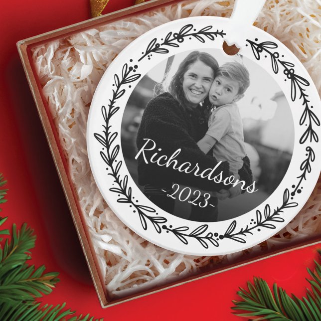 Schwarz-weißes festes Leaf-Rahmen-Foto Ornament (Black White Festive Leaf Frame Family White Photo Ornament)