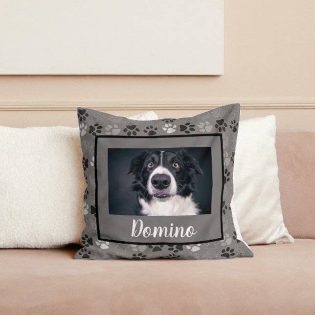 Schwarz-weißes Hunde-Foto für Graue Haustiere Kissen (Von Creator hochgeladen)