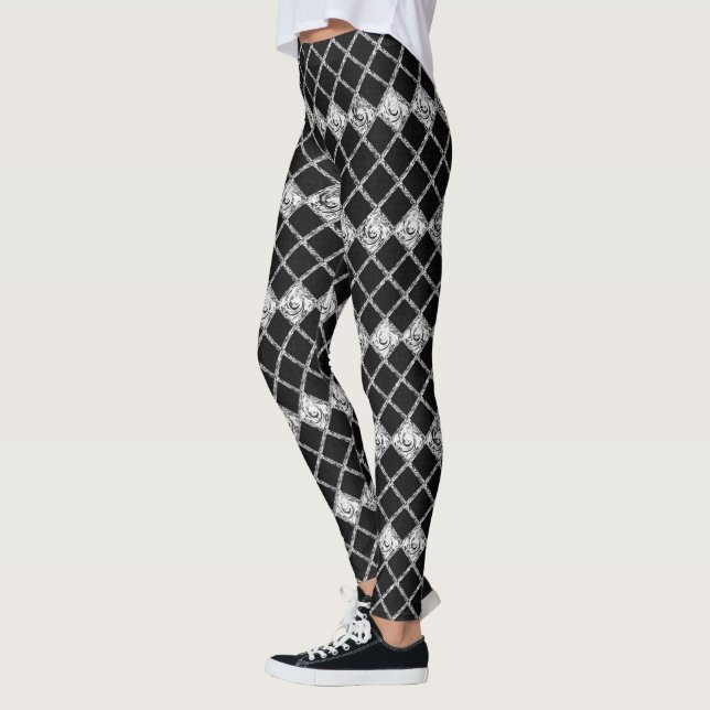 Schwarz-weißes Karo Leggings (Links)