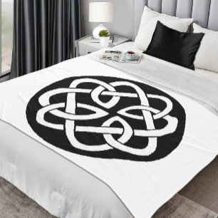Schwarz-weißes keltisches Knotenmuster-Kreissymbol Fleecedecke
