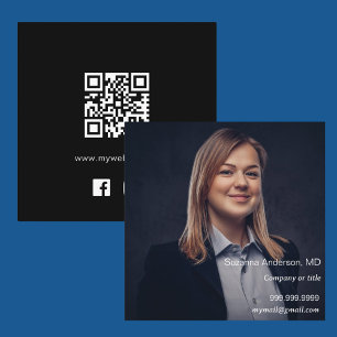 Schwarz-weißes Logo Foto QR Code Social Media Icon Quadratische Visitenkarte