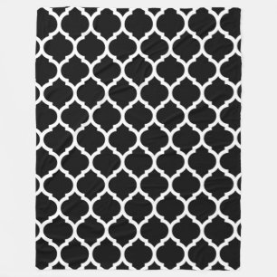 Schwarz-weißes marokkanisches Quatrefolienmuster Fleecedecke