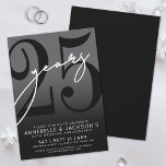 Schwarz-weißes Party zum 25. Jubiläum Einladung<br><div class="desc">Feiern Sie fünfundzwanzig Jahre Liebe mit diesem modernen 25. Hochzeitstag. Das Design zeichnet sich durch einen schlichten grauen Hintergrund mit einem subtilen schwarzen Farbverlauf für einen zeitlosen und eleganten Look aus. Das Grau symbolisiert Silber, das offizielle Metall dieses Meilenstein-Jahres. Eine große schwarze "25" dehnt sich über den größten Teil der...</div>