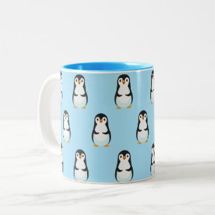 Schwarz-weißes Pinguin-Muster auf Hellblau Zweifarbige Tasse