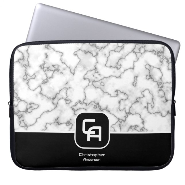 Schwarz-weißes Stone Monogramm Laptopschutzhülle (Vorderseite)