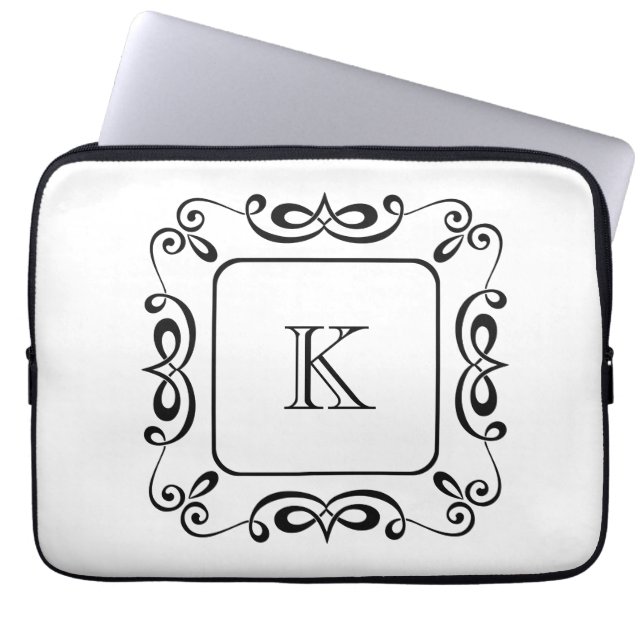 Schwarz-weißes Swirl Geblüht Anfangsmonogramm Laptopschutzhülle (Vorderseite)