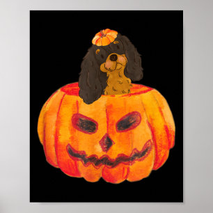 Schwarzbrauner Cavalier Hund Frohes Halloween Kürb Poster