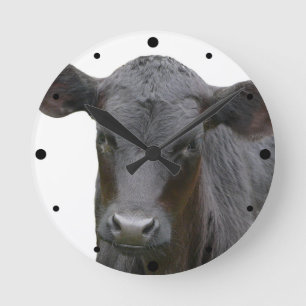 Schwarze Angus-Kalb-Tier-Fotografie Runde Wanduhr