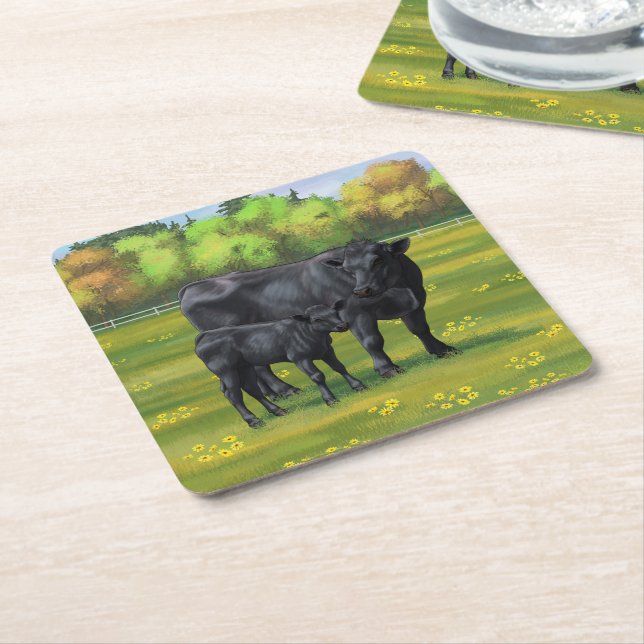 Schwarze Anguskühe und Niedliches Kalb im Sommerwe Rechteckiger Pappuntersetzer (angewinkelt)
