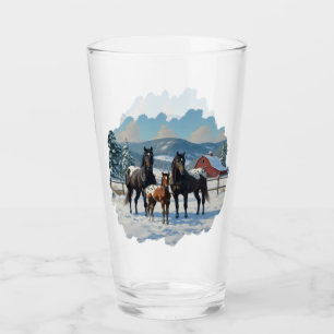 Schwarze Appaloosa Pferde auf einem Bauernhof im W Glas