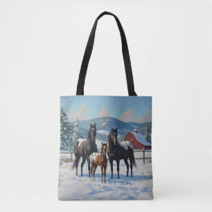 Schwarze Appaloosa Pferde auf einem Bauernhof im W Tasche