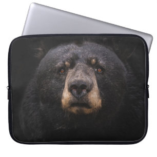 SCHWARZE BEUTEL AUF DER BRANCHE AUS BROWNEN HOLZBA LAPTOPSCHUTZHÜLLE