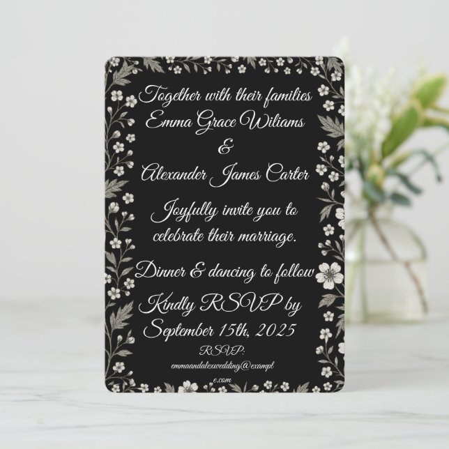 Schwarze Blumen Einladung mit elegantem Weiß (Stehend Vorderseite)