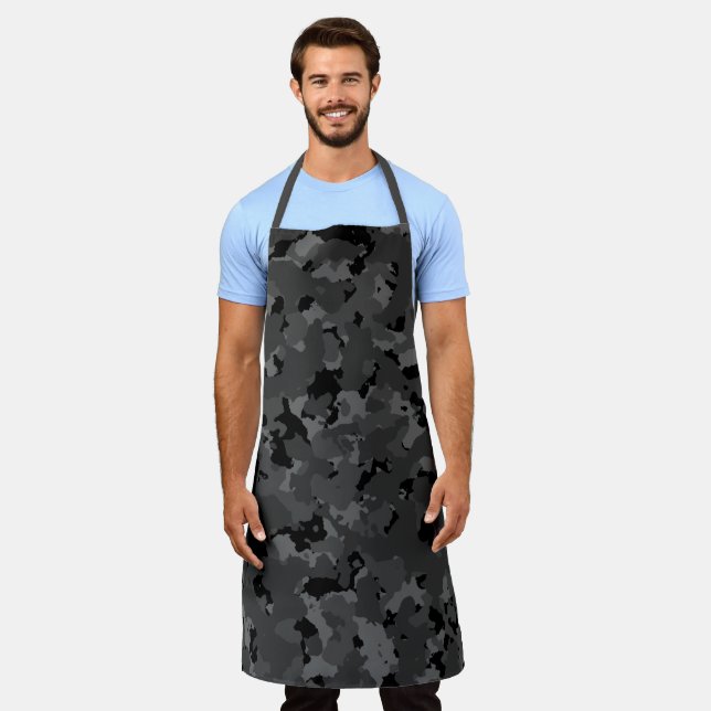 Schwarze Camouflage Schürze (Getragen)