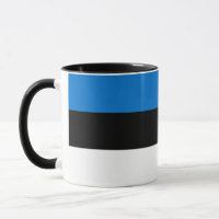 Schwarze Combo-Tasse mit der Flagge Estlands