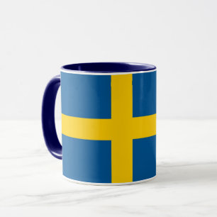 Schwarze Combo-Tasse mit schwedischer Flagge Tasse
