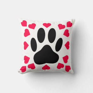 Schwarze Dog Paw Druck mit Herzformen Kissen