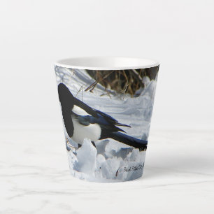 Schwarze Felswand Magpie Latte Tasse