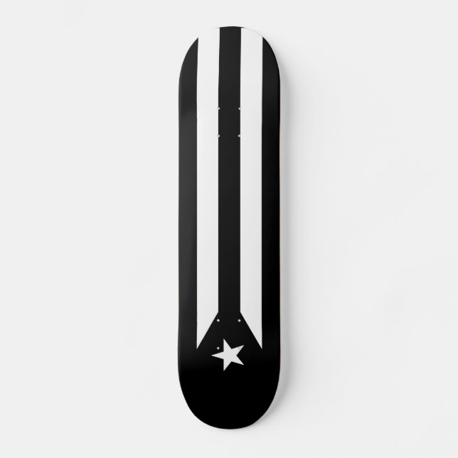 Schwarze Flagge von Puerto Rico Skateboard (Vorderseite)