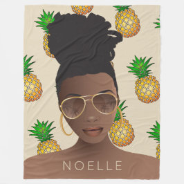 Schwarze Frau, Gold-Shades, Ananas-Muster, Beige Fleecedecke