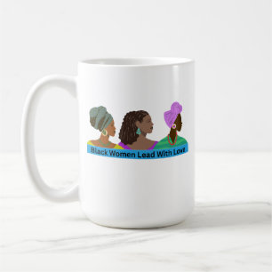 Schwarze Frauen führen mit Liebe Tasse