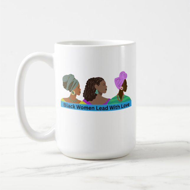 Schwarze Frauen führen mit Liebe Tasse (Links)