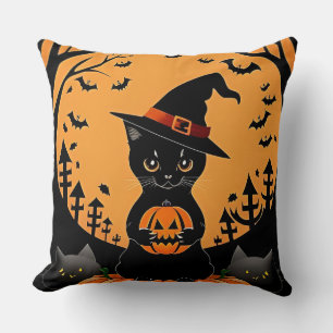 Schwarze Halloween-Katze umgeben von Kürbislaterne Kissen