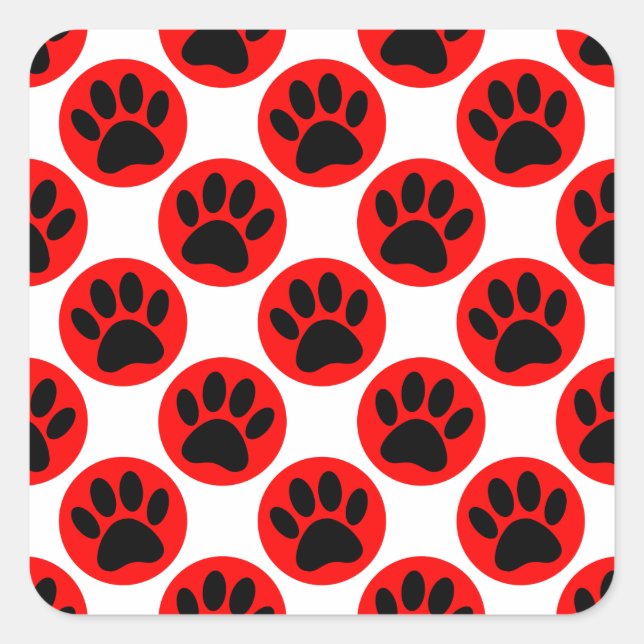 Schwarze Hundepaws in roten Polka-Punkten Quadratischer Aufkleber (Vorderseite)