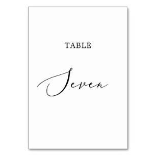 Schwarze Kalligrafie-Tabelle Sieben Tischnummer