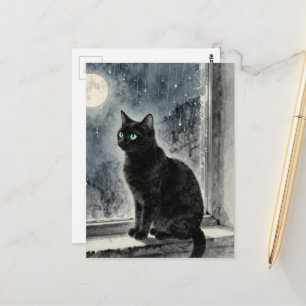 Schwarze Katze im Fenster in einer regnerischen Na Postkarte