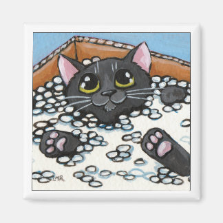 Schwarze Katze in einer Packung Erdnüsse | Cat Mag Magnet