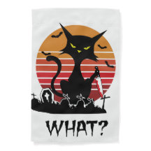 SCHWARZE KATZE IN HALLOWEEN GRAVEYARD