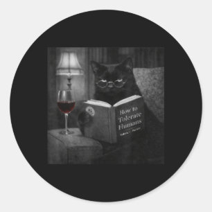 Schwarze Katze liest Buch Lustiges Retro-Katzenfot Runder Aufkleber