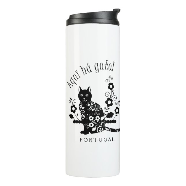 Schwarze Katze mit Blume und portugiesischer Auspr Thermosbecher (Nach links gedreht)
