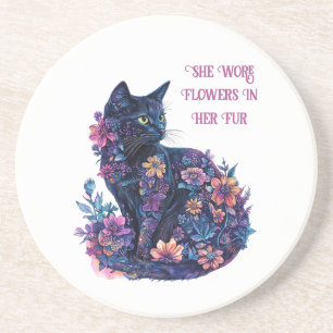 Schwarze Katze mit Blumen im Fell Getränkeuntersetzer