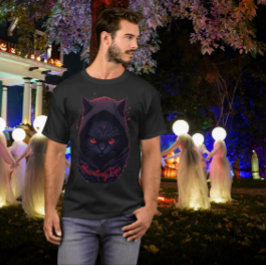 Schwarze Katze mit roten Augen in schwarzer Hoodie T-Shirt