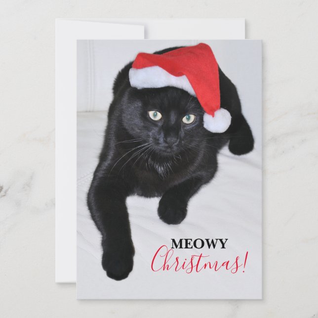 Schwarze Katze mit roter Weihnachtsmannmütze Feiertagskarte (Vorderseite)
