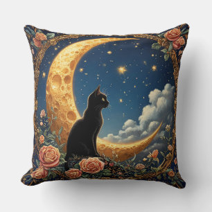 Schwarze Katze sitzend durch einen Halbmond Kissen