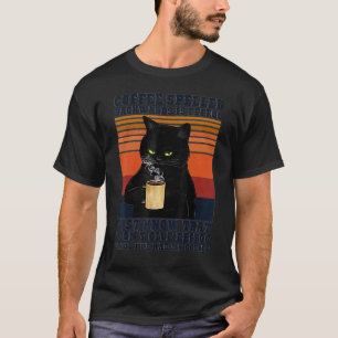 Schwarze Katze trinkt Kaffee rückwärts buchstabier T-Shirt