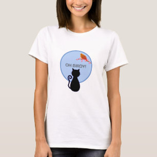 Schwarze Katze und roter Vogel T-Shirt