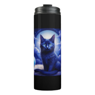 Schwarze Katze vor Mond und weiße Wolken Thermosbecher