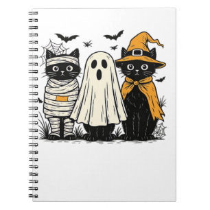 Schwarze Katzen in Halloween-Kostümen – Geist, Hex Notizblock